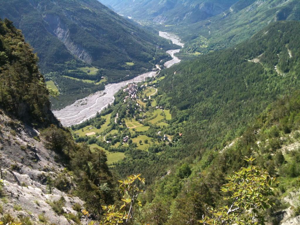 Gite Le Pelens Saint-Martin-dʼEntraunes Eksteriør billede
